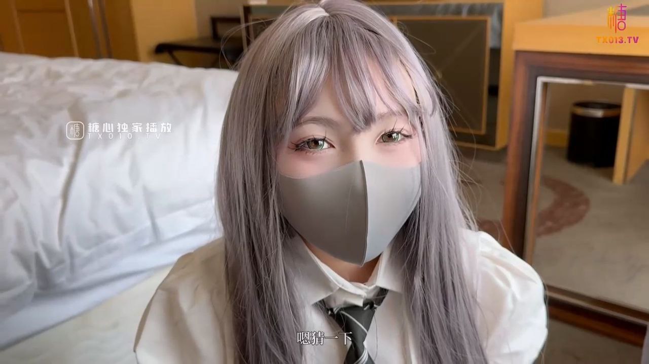 极品反差校花学生妹！粉嫩白虎小穴调教成母狗，肛塞滴蜡玩到潮吹！ 海报