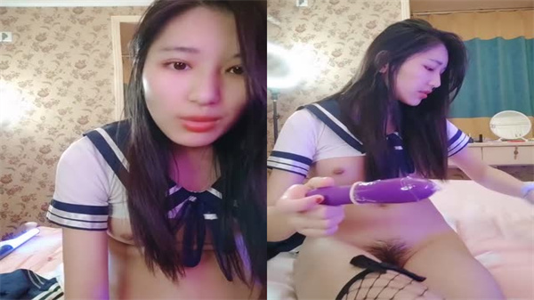 极品美少女表情淫荡欲火难耐，饥渴扭腰道具自慰高潮喷水！ 海报