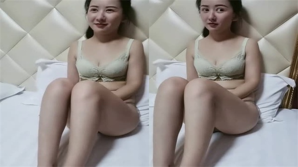 饥渴巨乳骚妇轮番上阵 狼友激情狂操不停 海报