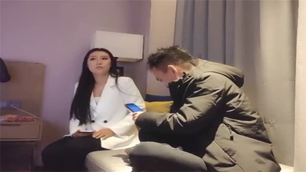 绝美偷情实录 探花操哭极品御姐 丰臀浪叫疯狂抽插 娇喘连连高潮痉挛 海报