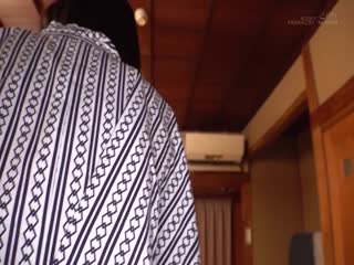SDNM-511 結婚4年目 旦那では受け止めきれない性への欲求を胸に 本物人妻 梅田みなみ 29歳 最終章 地 海报