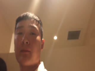 富二代约会美院拜金气质美女饥渴难耐在快餐店卫生间就来了一发为了打炮方便内裤都没穿掀起裙子就干回家又干一炮 海报