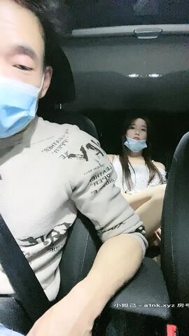 金导AV大制作，什么国行桃谷里绘香？野外商城WC啪啪户外车震调教，老金现在有钱开四个轮子了。。 海报