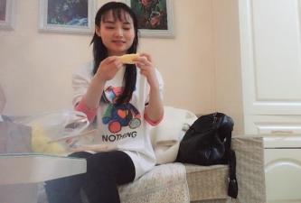 人妻约炮激情实录 内裤湿透抠穴 床上骑乘口交深喉呻吟 海报