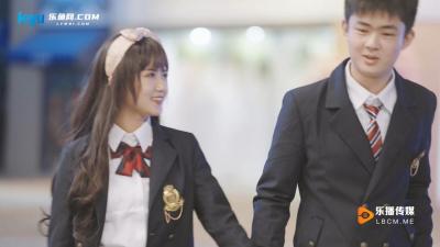 KTV狂欢夜预告：性感热舞私密包厢，极致诱惑即将上演 海报