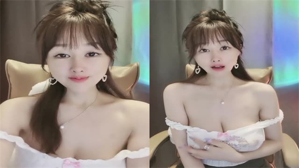 爆乳若隐若现，呼之欲出的快感太销魂了！ 海报