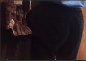 清纯小女友半推半就，瘦弱男友按倒狂插！ 海报