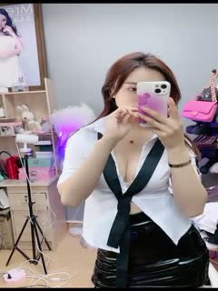衬衣包臀裙性感女神,黑丝高跟鞋极品腿模 海报