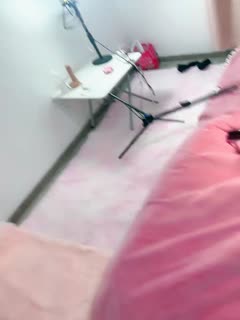 眼镜老公无套爆操肥穴，露脸长发御姐，销魂式玩穴，死去活来的操逼特写蝴蝶粉鲍鱼. 海报