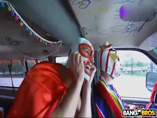街头约炮性感美少女 海报