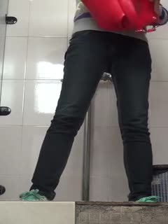 【厕所偷拍】商场厕拍 妹子像是没睡好样 海报