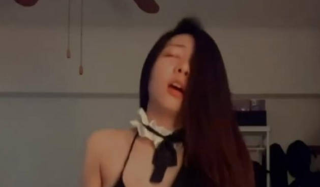 大胸美女 表情超诱人 口交骑乘啪啪 海报