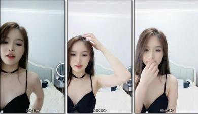 极品颜值妹子，模特身材女神级别撩骚狼友露三点，展现极品美鲍鱼. 海报