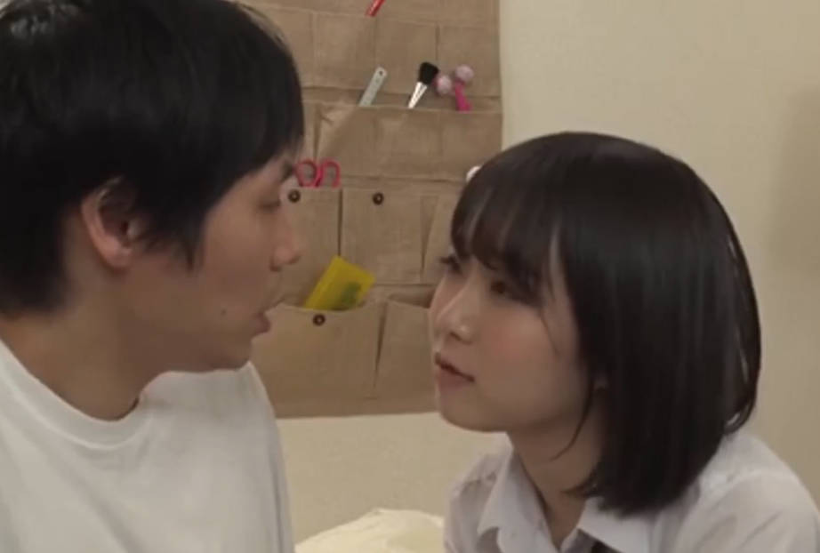 ROYD-051「お兄ちゃん、また一緒に住めるね！」両親の離婚で幼い頃に別れた妹と8年ぶりの再會！めちゃくちゃ可愛く成長した妹と始まる中出し近親相姦ライフ渡辺まお 海报
