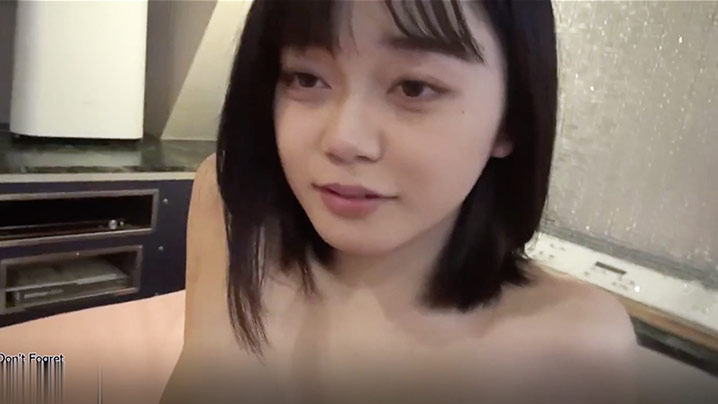 素人女子身材苗条淫乱做爱，口交的技巧让人爽翻天哦得多肉棒抽插才能满足 海报