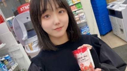 在一家快餐店打工的美少女被侵犯 海报